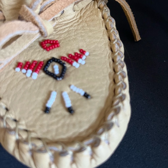 Laurentian Chief Moosehide Moccasins - Picture 2 of 8